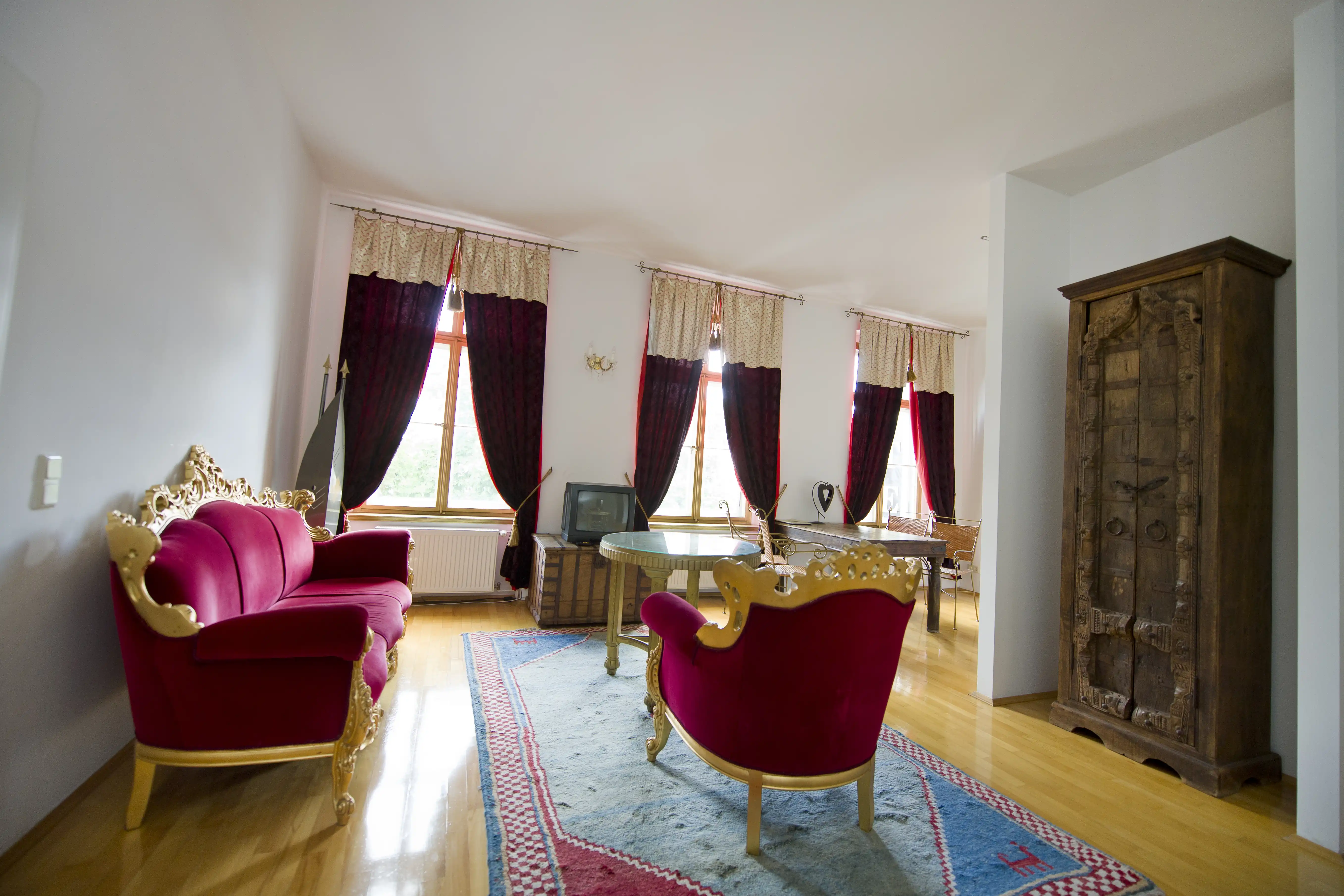 Apartment 22