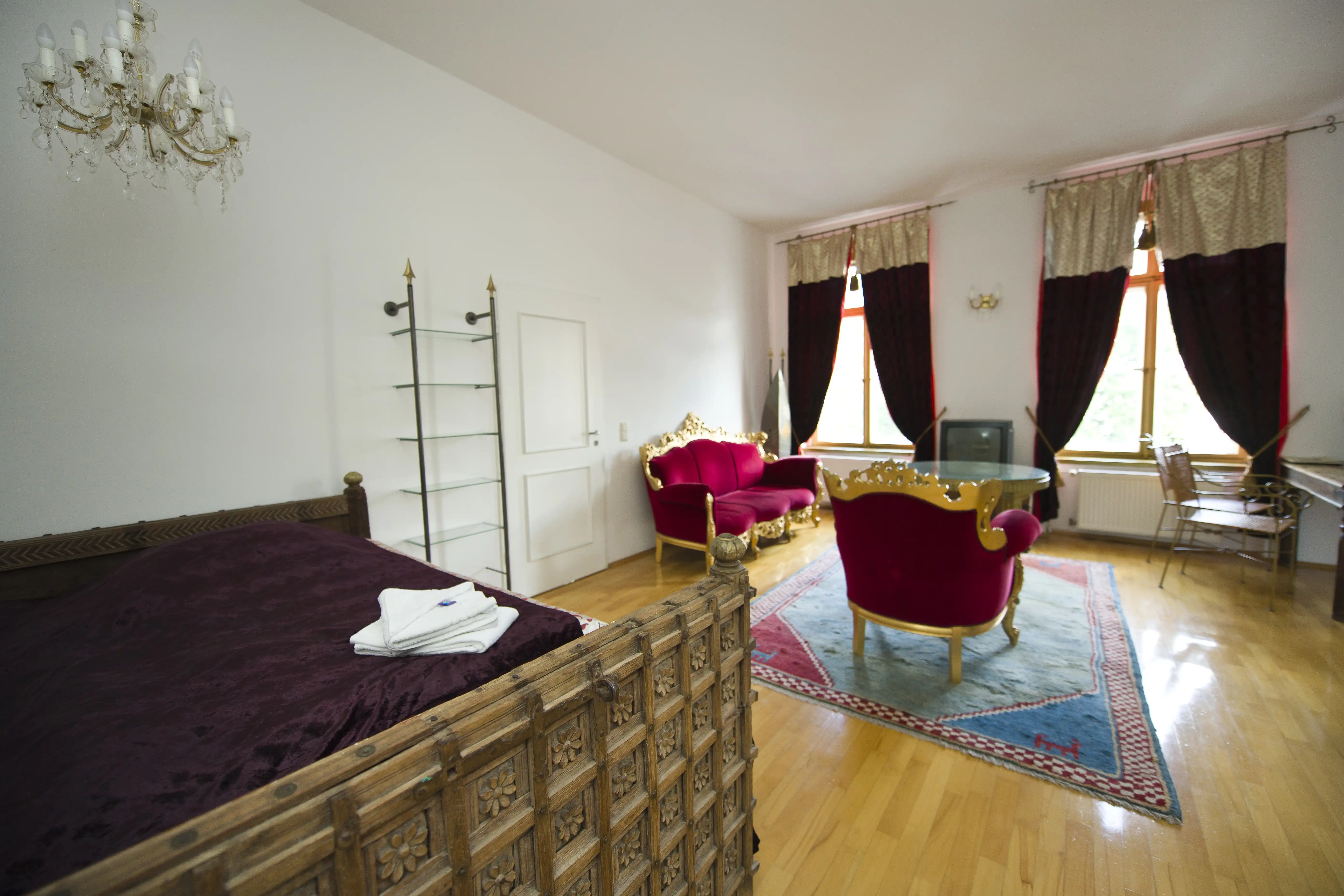Apartment 22