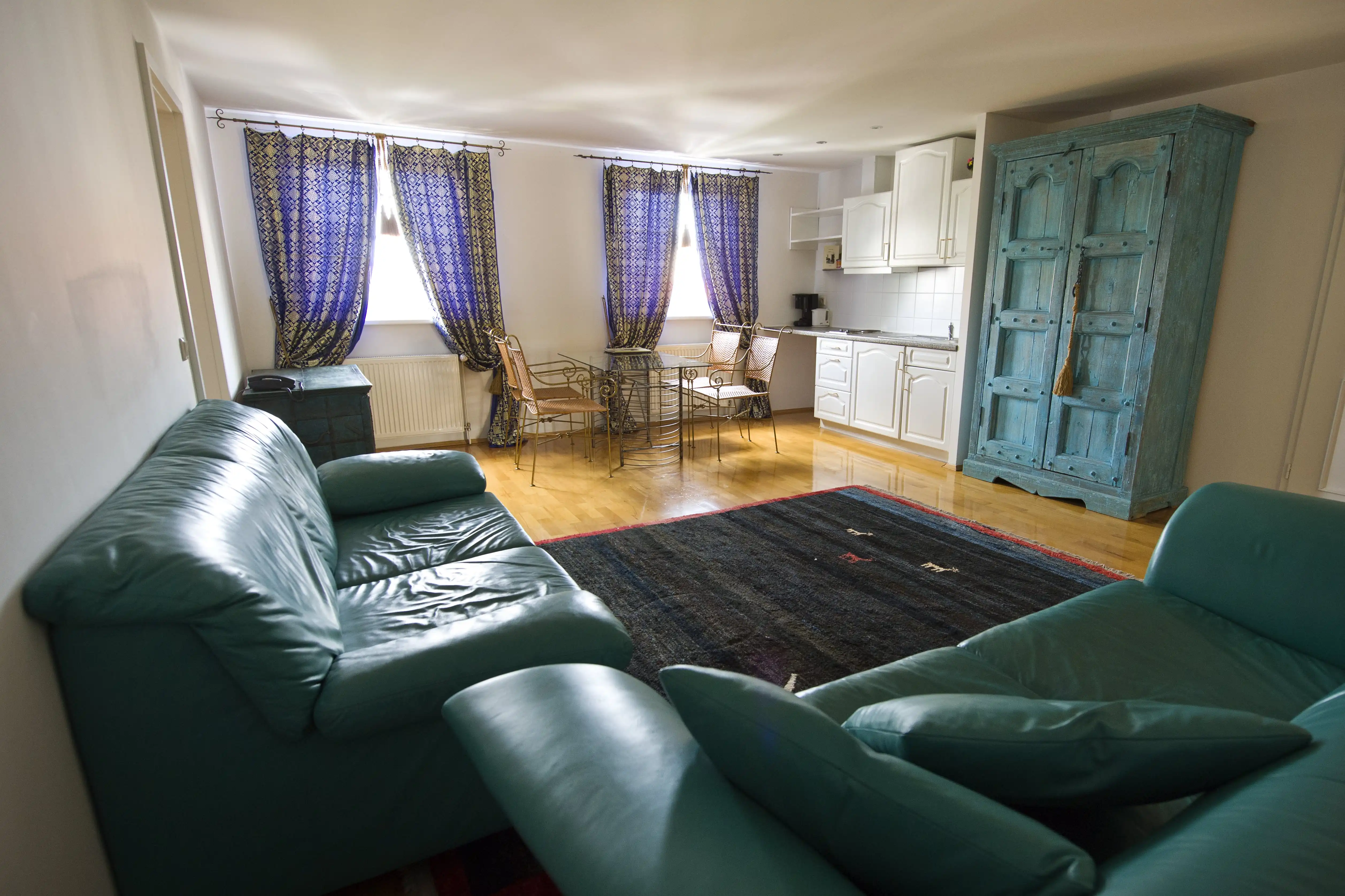 Apartment 42