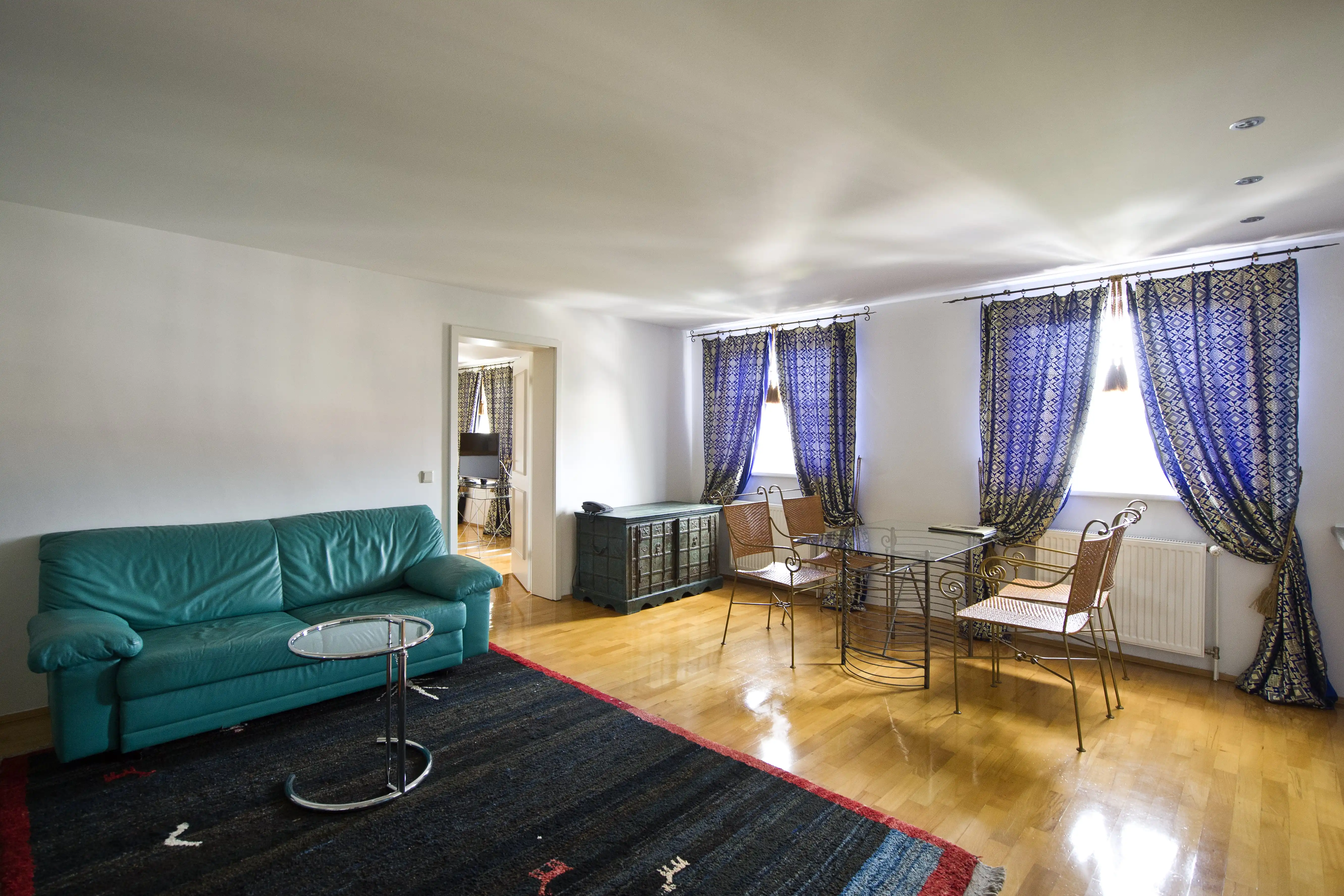 Apartment 42